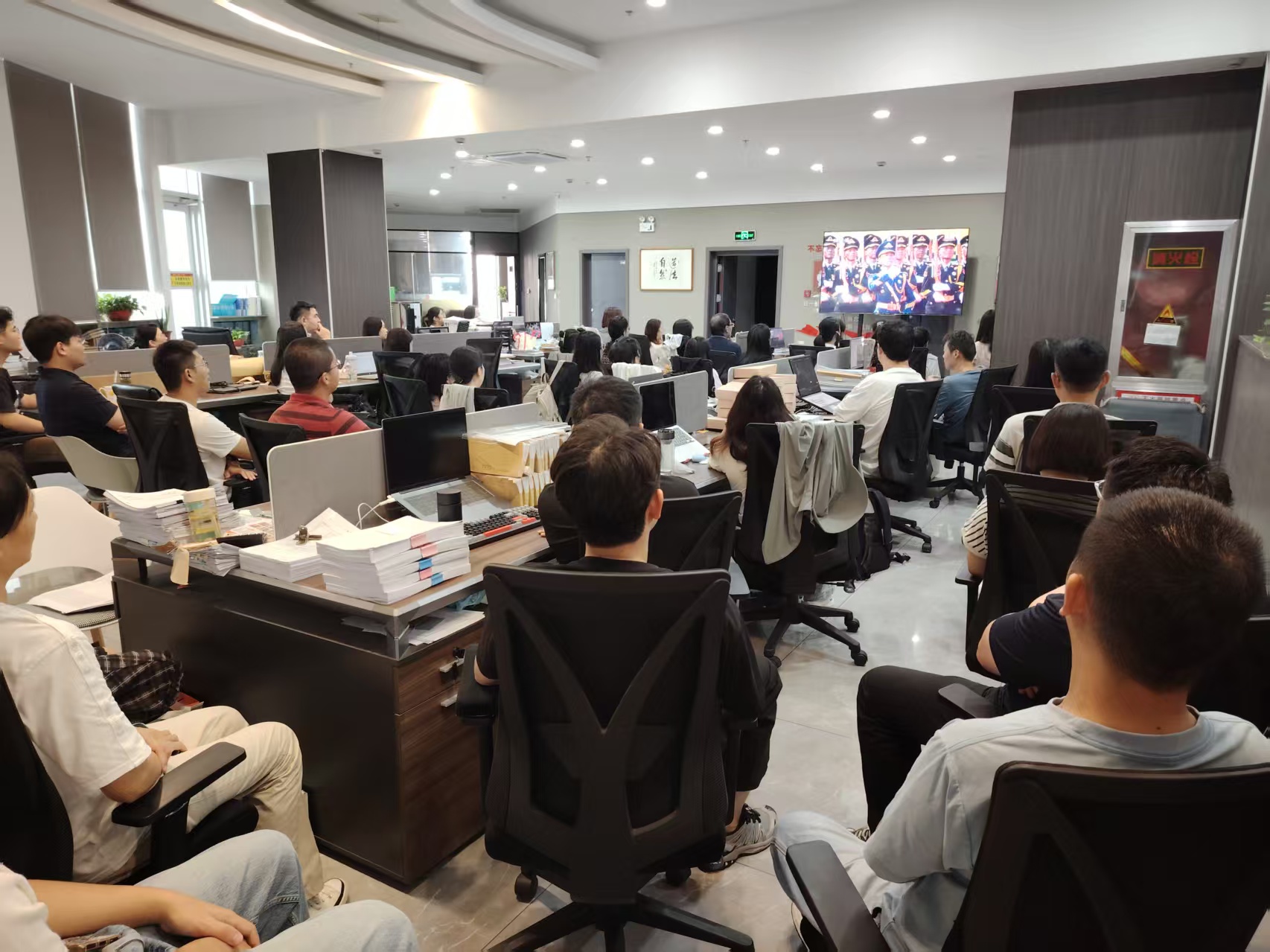 8a4165d9647737a5d89e195930a9944d 8a4165d9647737a5d89e195930a9944d